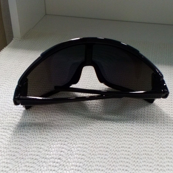 AS IS Women's Multicolor Reflective Sunglasses 🕶️ - Picture 2 of 5